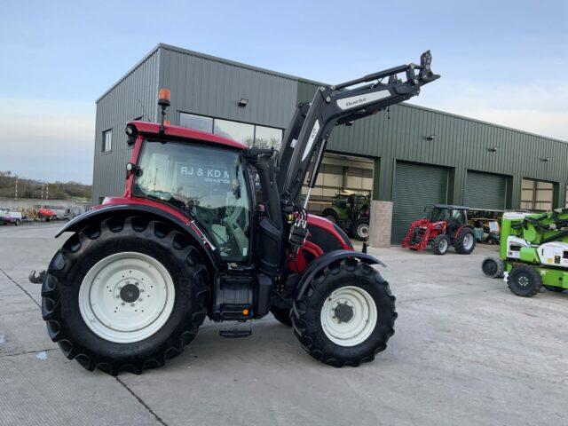 Valtra N134 Active Tractor (ST21599)