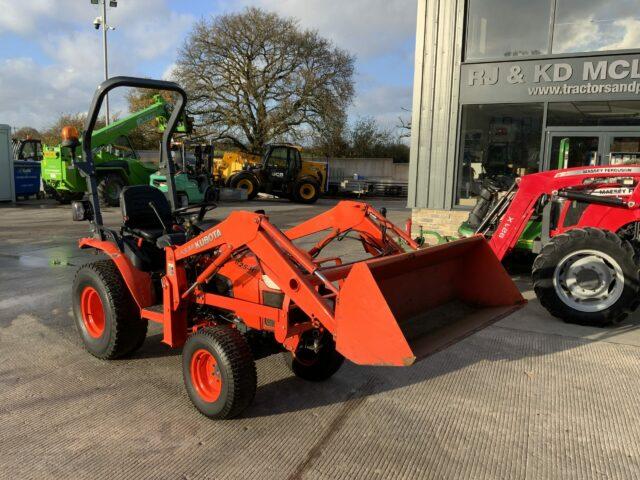 Kubota B2530 Compact Tractor (ST20888)