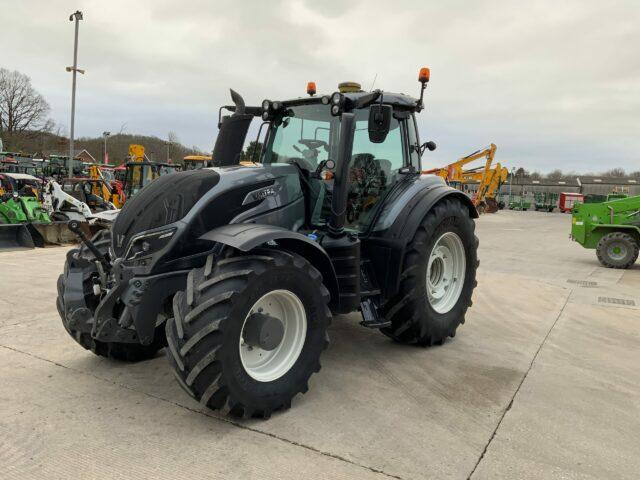 Valtra T234 Versu Tractor (ST21722)