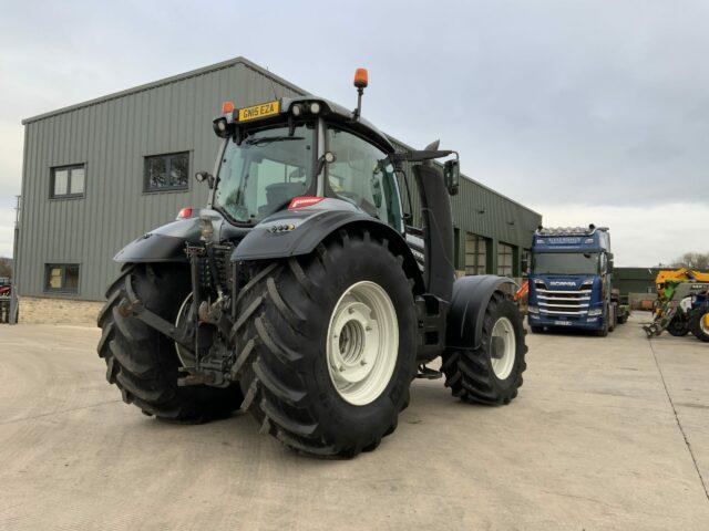 Valtra T234 Versu Tractor (ST21722)