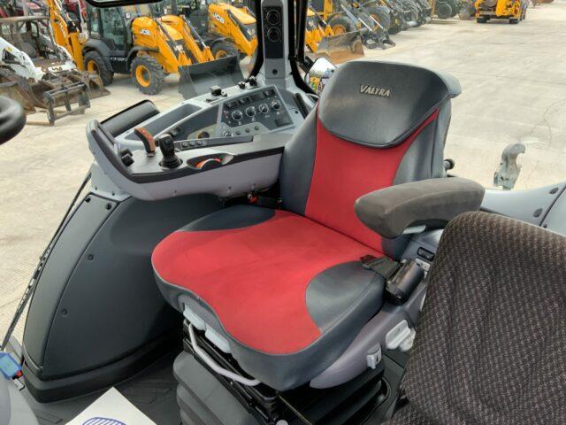 Valtra T234 Versu Tractor (ST21722)