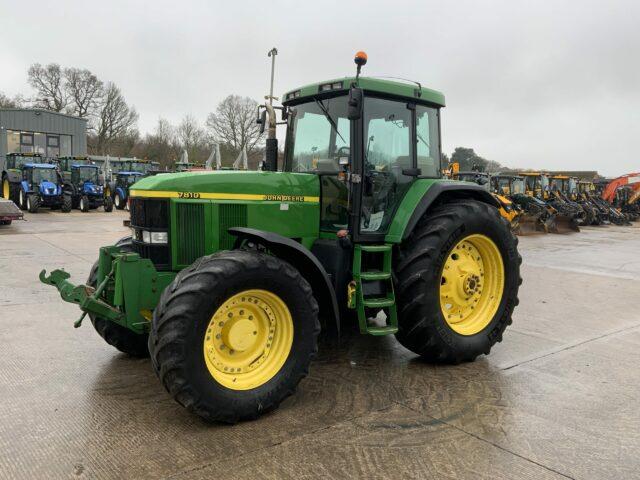 John Deere 7810 Tractor (ST21851)