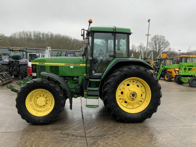 John Deere 7810 Tractor (ST21851)