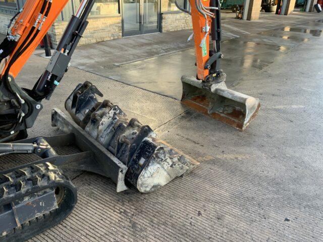 Doosan DX27Z Series 7 Digger (ST21917)