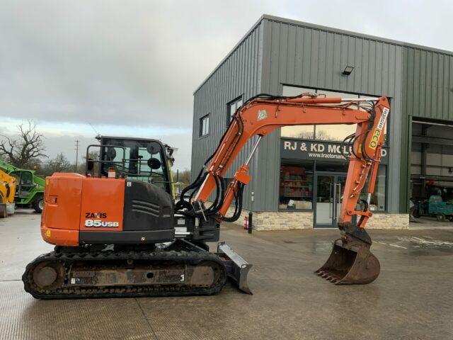 Hitachi Zaxis 85USB-6 Digger (ST21742)