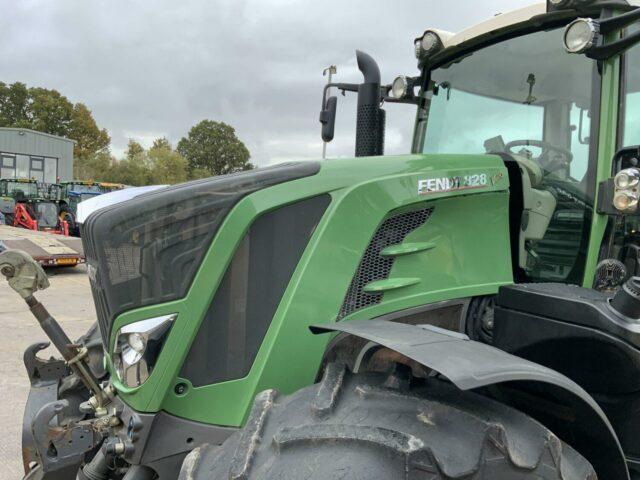 Fendt 828 Profi Plus Tractor (ST21378)