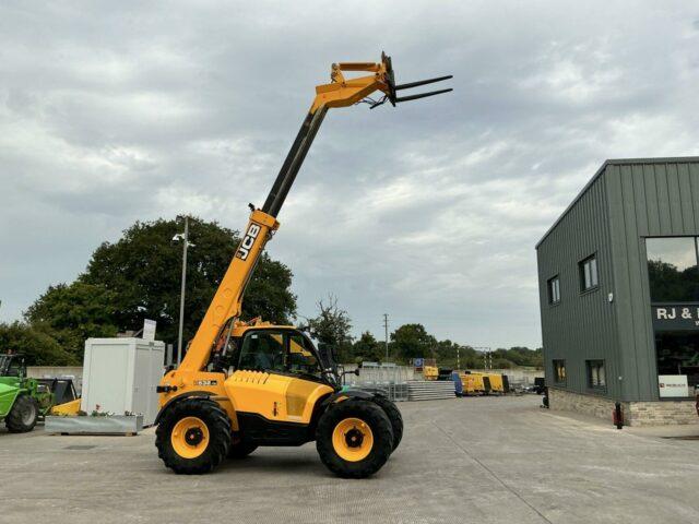 JCB 532-70 Agri Super Telehandler (ST20651)