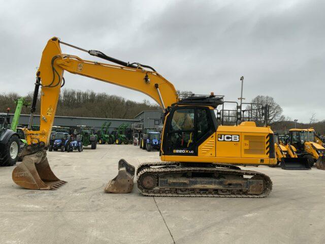 JCB 220X LC Digger (ST21870)