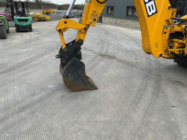 JCB 4CX Sitemaster Pro Wheeled Digger (ST21882)