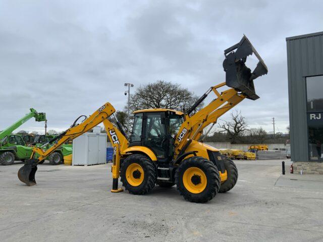 JCB 4CX Sitemaster Pro Wheeled Digger (ST21882)