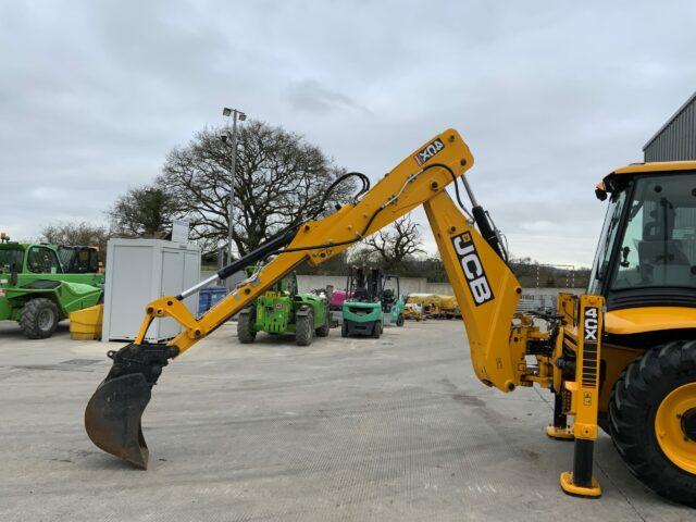 JCB 4CX Sitemaster Pro Wheeled Digger (ST21882)