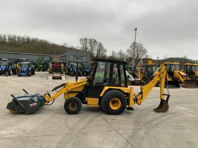 Lewis Badger Wheeled Digger