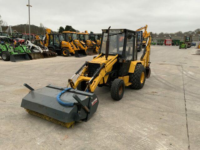 Lewis Badger Wheeled Digger