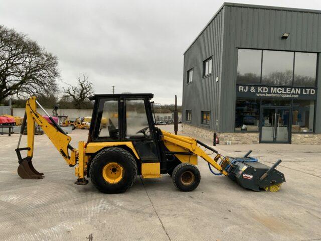 Lewis Badger Wheeled Digger