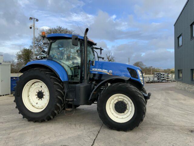 New Holland T7.235 Tractor (ST21155)