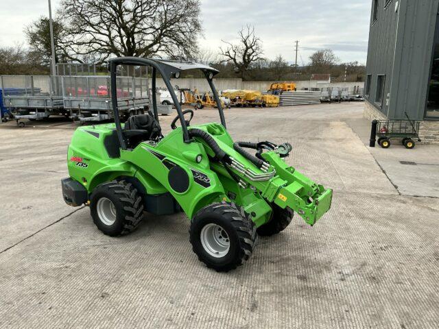 Avant 735 Compact Telescopic Wheeled Loading Shovel (ST21904)