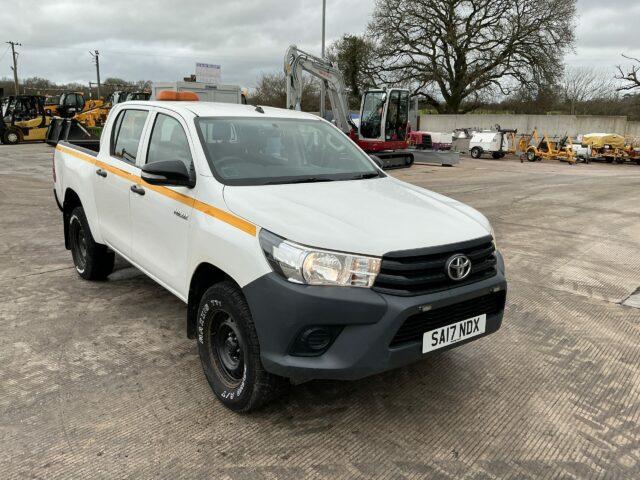 Toyota Hilux Double Cab Pickup