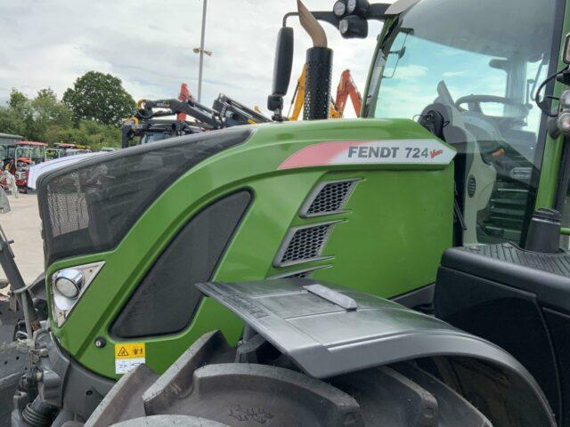 Fendt 724 Profi Plus Tractor (ST18970)