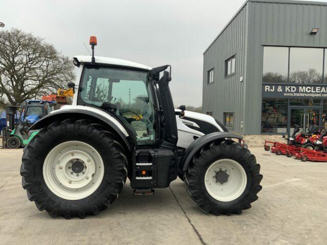 Valtra N154 Active Tractor