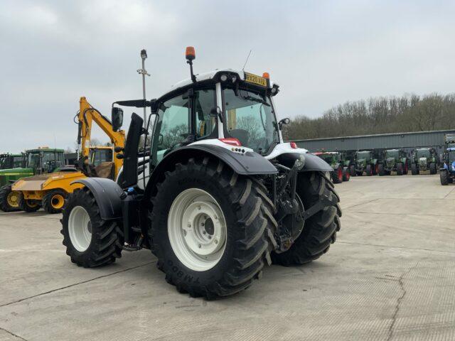 Valtra N154 Active Tractor