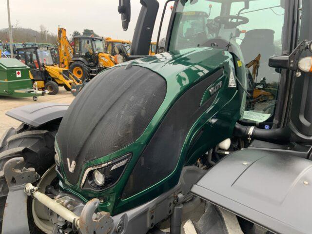 Valtra N174 Direct Tractor (ST22090)