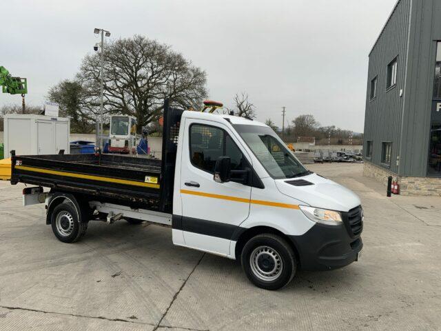 Mercedes 315 CDI Sprinter Tipper (ST22127)