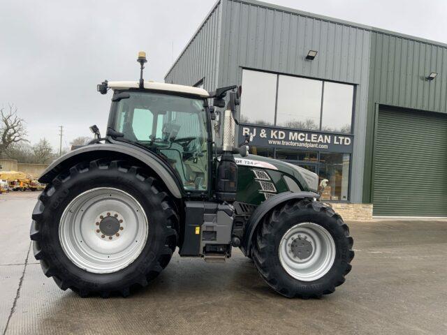 Fendt 724 Profi Plus Tractor (ST22073)