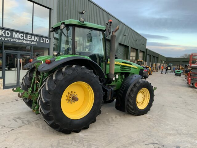 John Deere 7820 Tractor (ST22121)