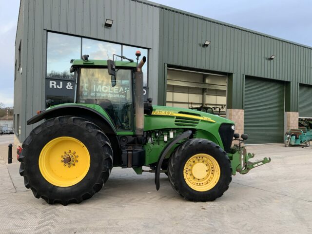 John Deere 7820 Tractor (ST22121)