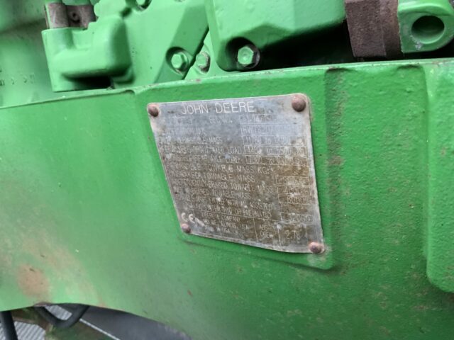 John Deere 7820 Tractor (ST22121)