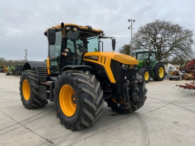 JCB 4220 Fastrac Tractor (ST21895)