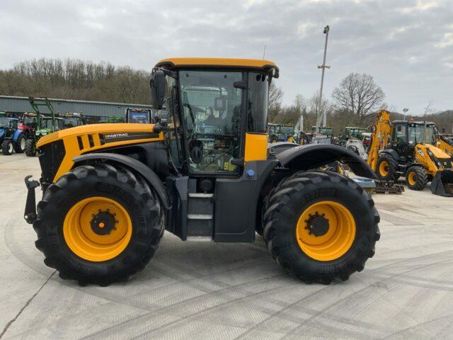 JCB 4220 Fastrac Tractor (ST21895)