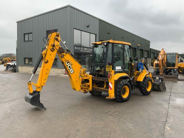 JCB 3CX Compact Wheeled Digger (ST22046)