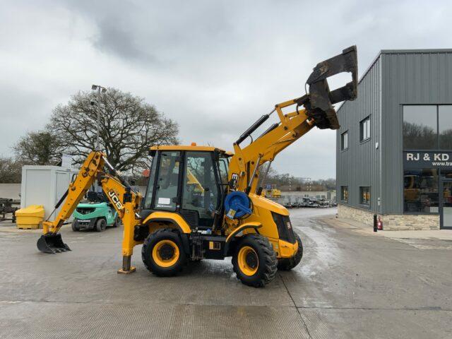 JCB 3CX Compact Wheeled Digger (ST22046)