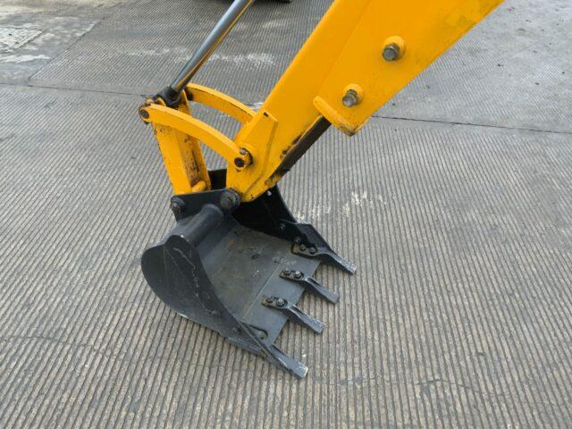 JCB 3CX Compact Wheeled Digger (ST22046)