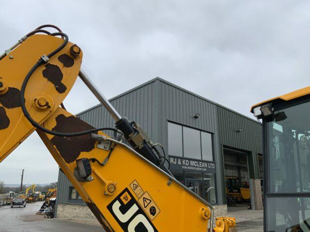 JCB 3CX Compact Wheeled Digger (ST22046)