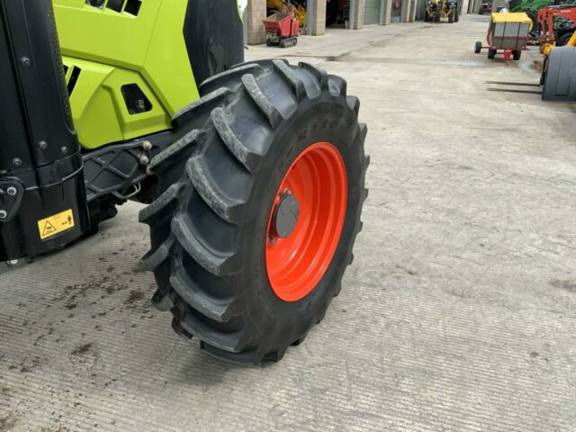 Claas Arion 610 Tractor (ST17482)