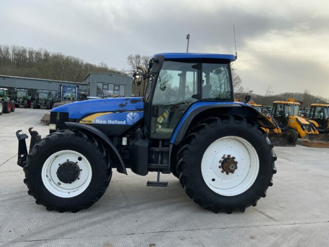 New Holland TM190 Tractor (ST22096)