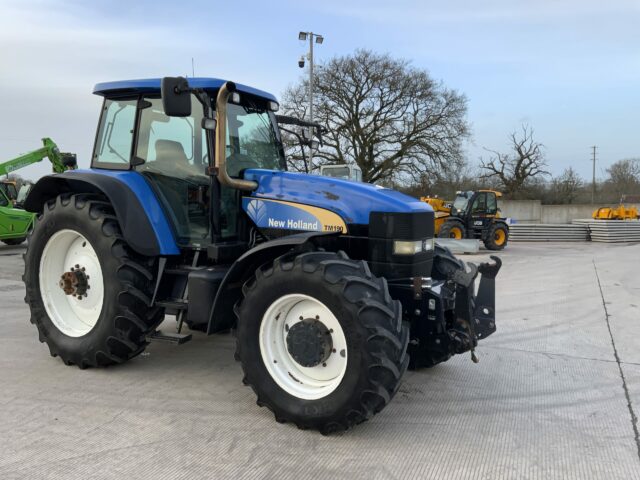 New Holland TM190 Tractor (ST22096)