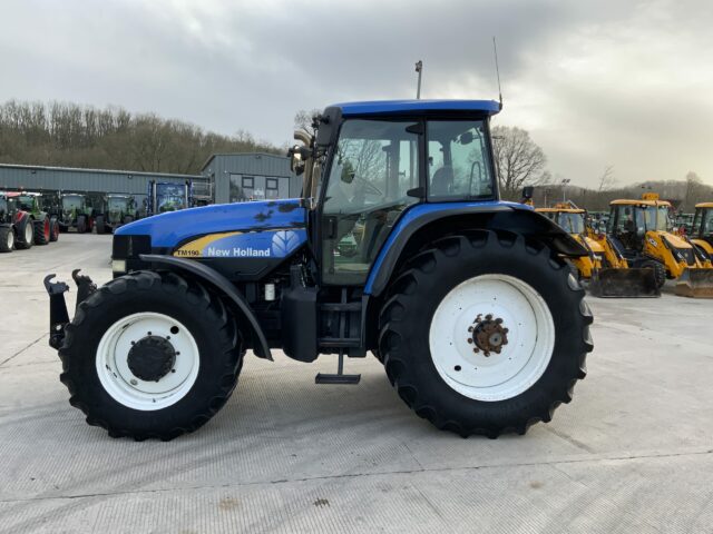 New Holland TM190 Tractor (ST22096)