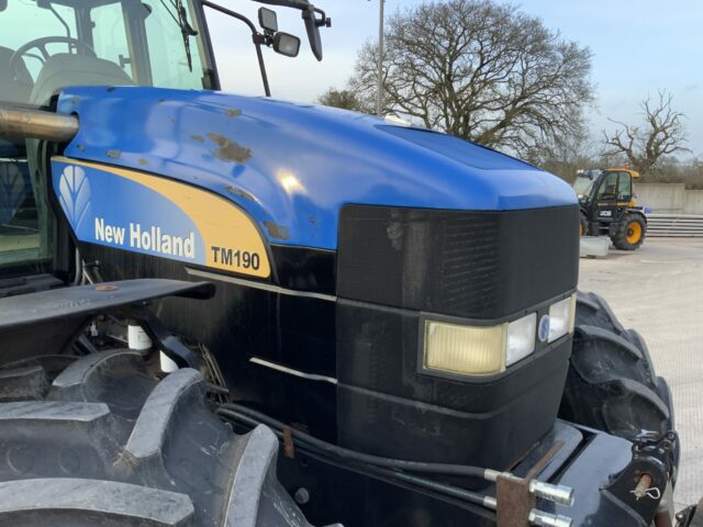 New Holland TM190 Tractor (ST22096)