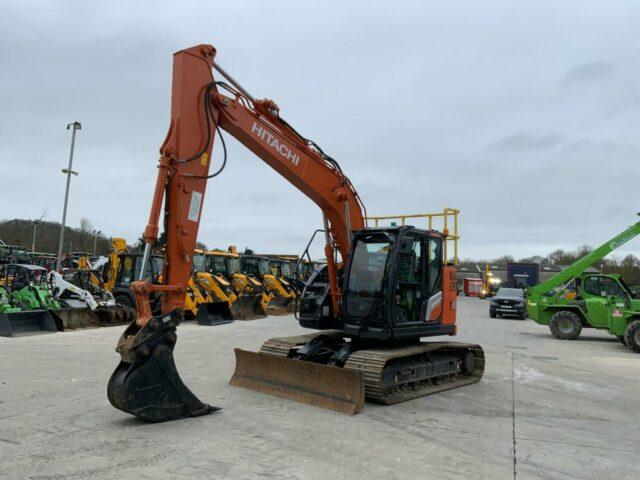 Hitachi Zaxis 135 US Digger (ST21815)