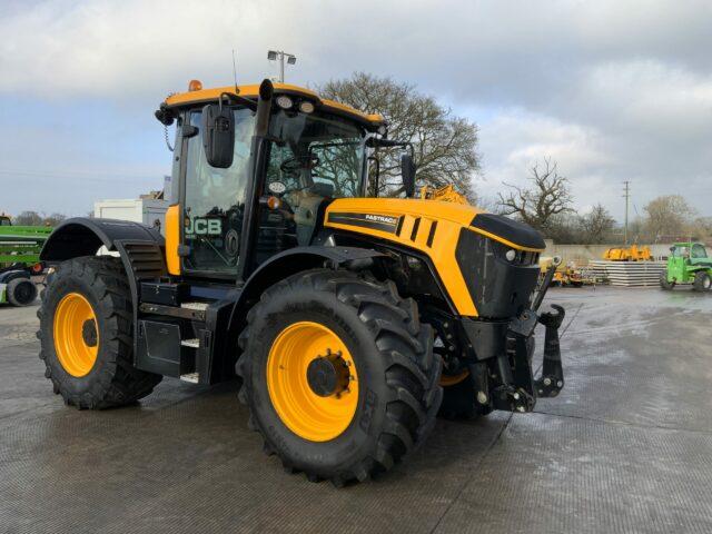 JCB 4220 Fastrac Tractor (ST21852)