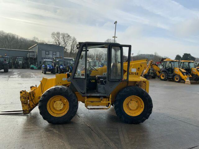 JCB 525-58 Turbo Farm Special Telehandler (ST22068)