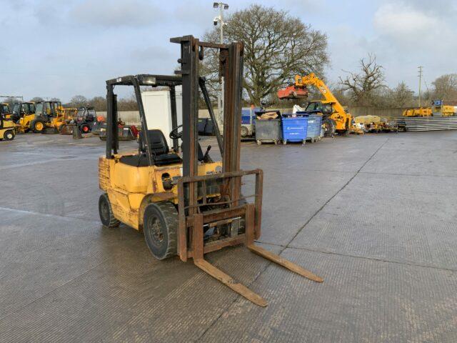 Caterpillar DP25 Forklift (ST21825)