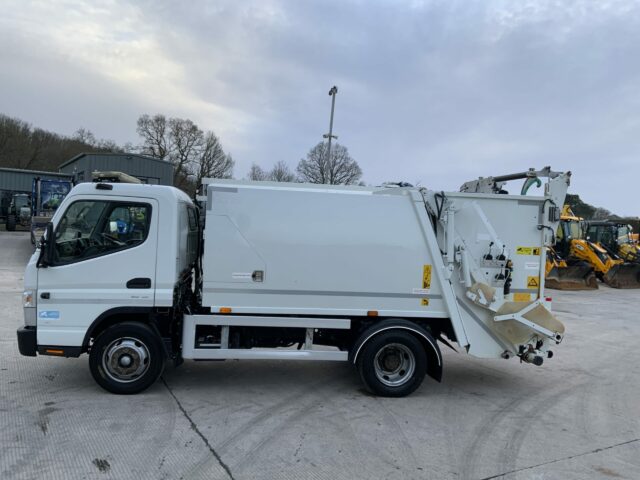 Mitsubishi Fuso 7C15 Canter Bin Lorry (ST22005)