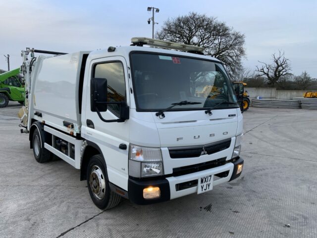 Mitsubishi Fuso 7C15 Canter Bin Lorry (ST22005)