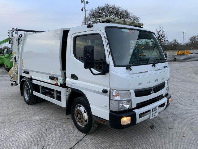 Mitsubishi Fuso 7C15 Canter Bin Lorry (ST22005)