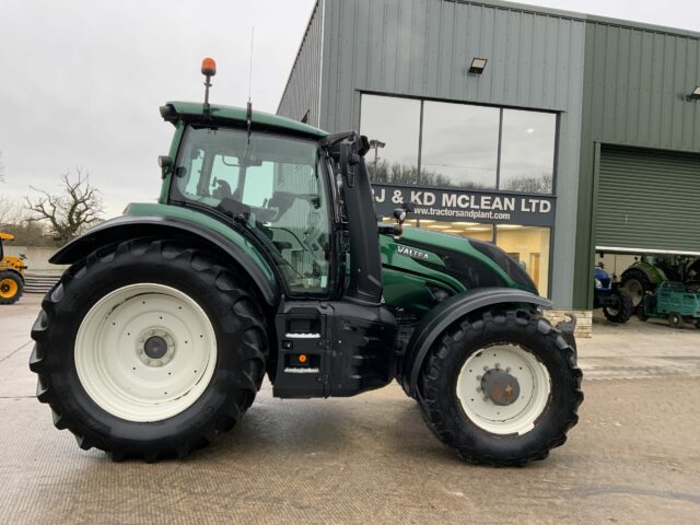 Valtra T214 Direct Tractor