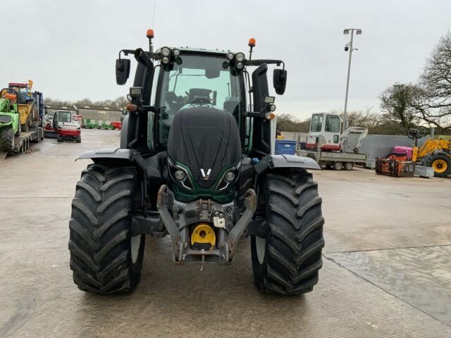 Valtra T214 Direct Tractor